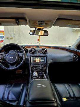 A perfect (best price) jaguar XJ 2015, GCC , (Photos litterly speak)