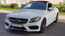 AMG COUPE MERCEDES C200“” TOP OPTIONS “” GCC “ PANORAMIC ROOF “” KEYLESS “” LOW MILES