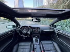 SLIVER VW GOLF R • GCC • SPORTY DESIGN • FULL OPTIONS • ACCIDENTS FREE