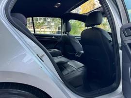 SLIVER VW GOLF R • GCC • SPORTY DESIGN • FULL OPTIONS • ACCIDENTS FREE