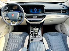 HONGQI HS5 40TD FLAGSHIP AWD FULL OPTION GCC SINGLE OWNER FULL SERVICE HISTORY  UNDER WARRANTY