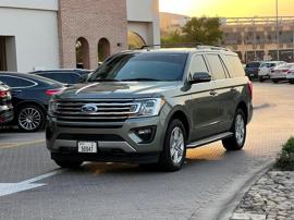 XLT full options under warranty not negotiableفل اوبشن السعر نهائي